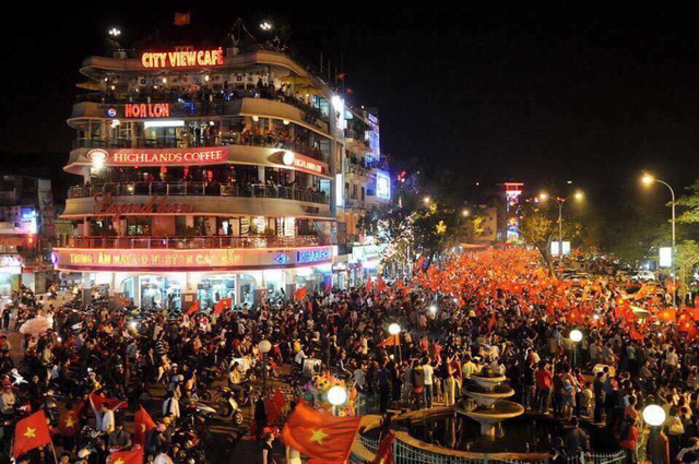 越南创造奇迹,越南欢庆男足夺冠视频