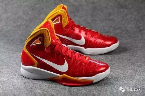 adidas和nike哪个公司更厉害,adidasnike跑步鞋排名