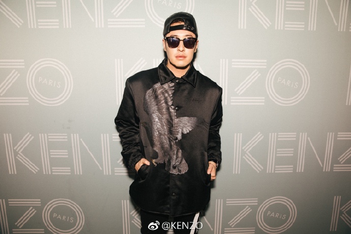 刘昊然青涩潘玮柏尴尬吴建豪乱穿衣?|2018秋冬米兰男装周成绩单