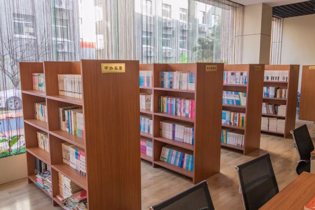 南京这所中学500元建校，出了2位世界冠军，最擅长的却是买买