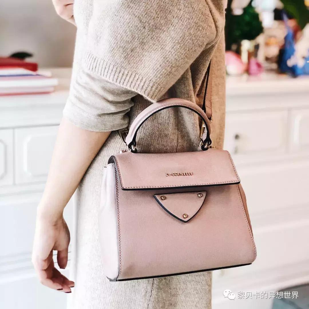 从上百只包里,她们精挑细选了这9只最爱的年度好包