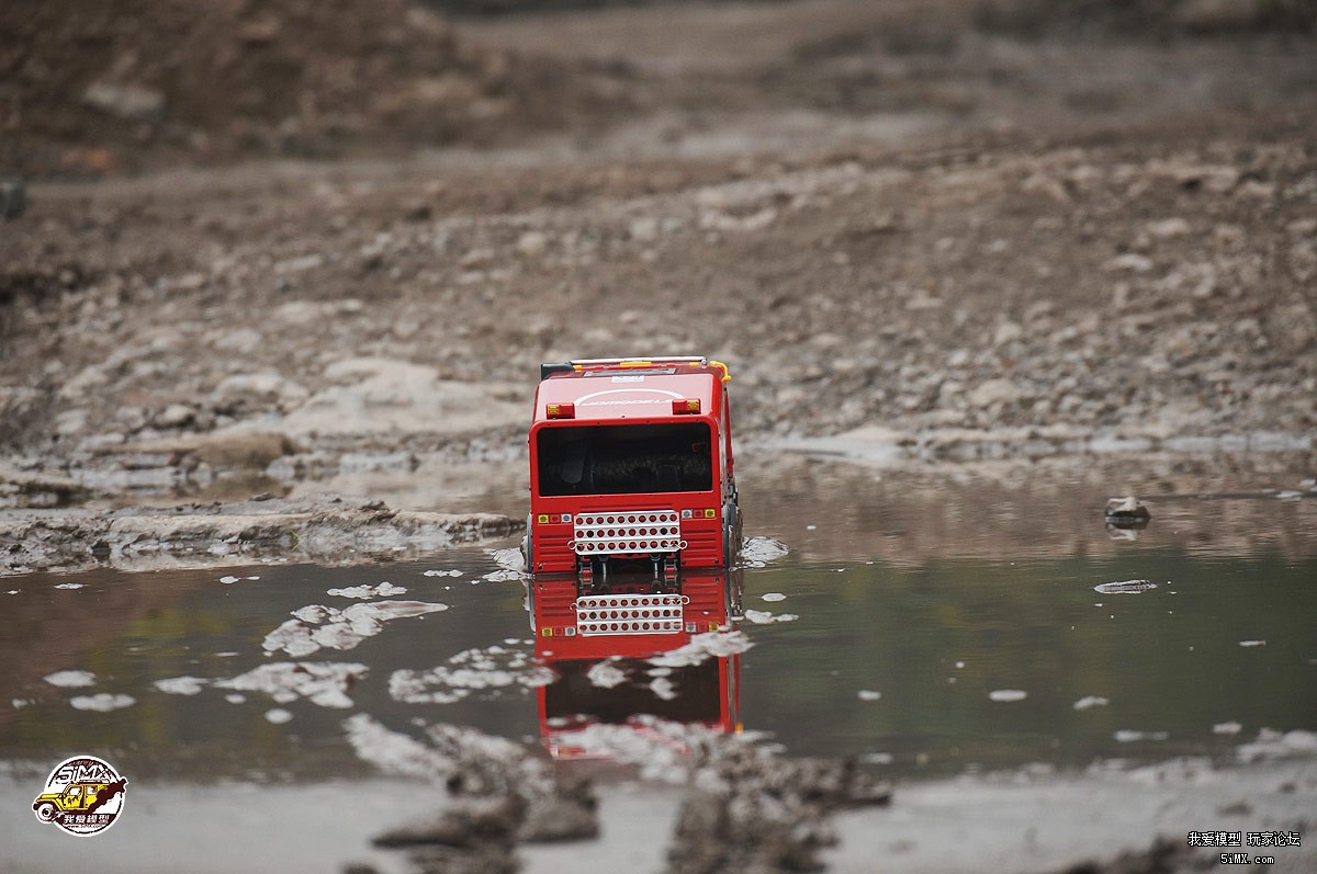 拉力卡车模型开箱测评 (静点拉力卡车模型路试)