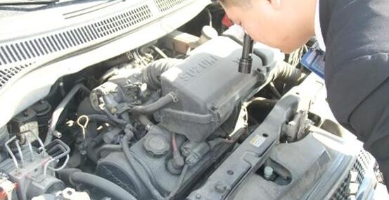 如何从轮胎上判断二手车里程,二手车调表后怎么查实际里程