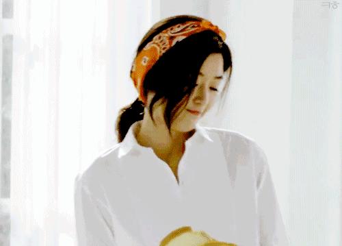 毛呢大衣老粘东西咋办,呢子大衣粘毛了怎么处理