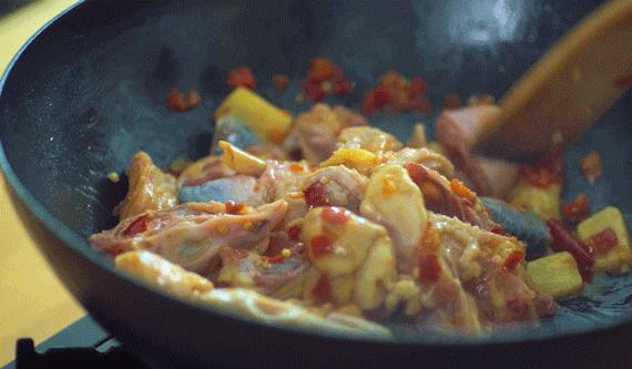 炒出来的鸡肉有腥味是为什么,红烧鸡肉如何不柴