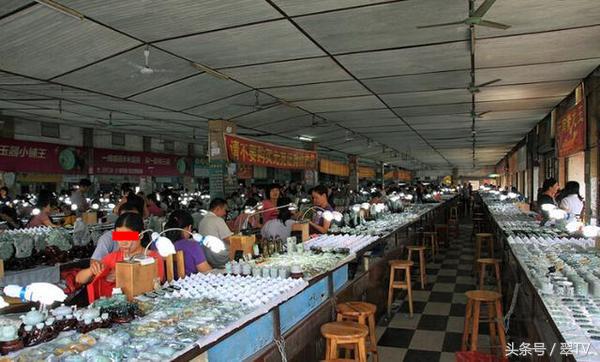 中国和缅甸翡翠交易市场,探索缅甸金三角