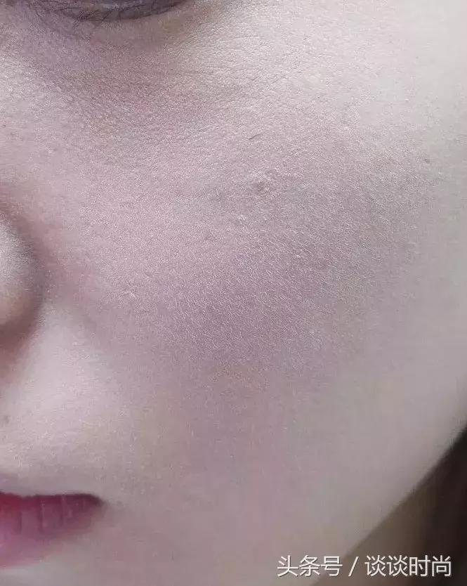 贫民窟女孩和白富美护肤品对比图,贫民窟女孩所有的化妆品和护肤品