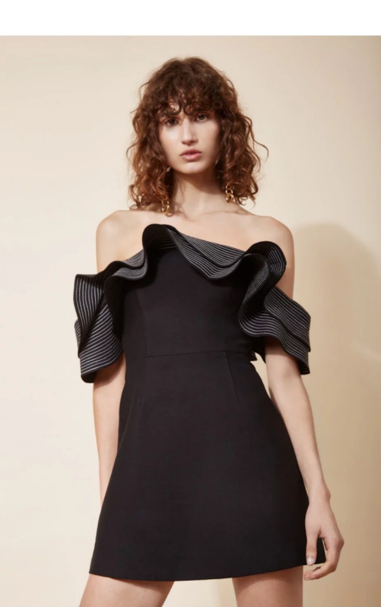 第一次拜年穿什么衣服合适,去别人家拜年该穿什么衣服