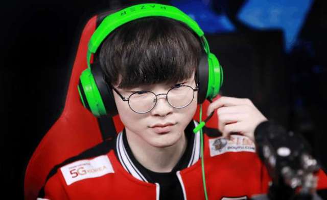 lck春季赛faker泪目,lck决赛t1失败faker图片