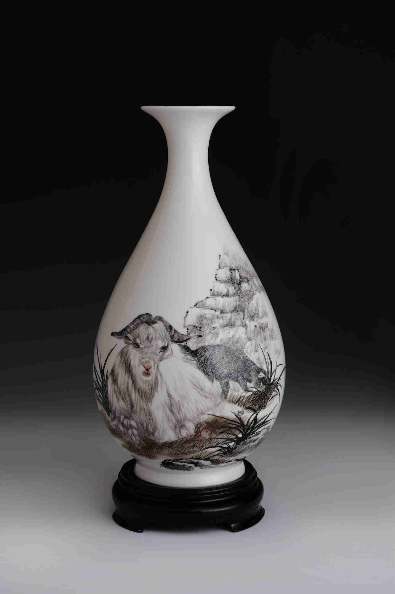 五彩纹龙凤瓷瓶,景德镇十二生肖瓷瓶