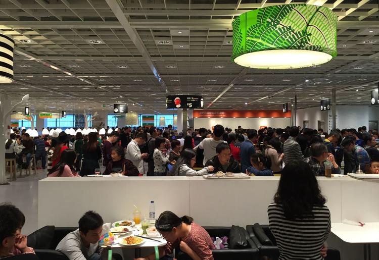 宜家“乔布斯”去世，这位吝啬的超级劳模曾说没时间见上帝