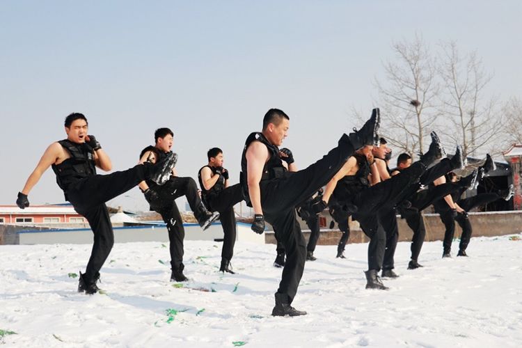 黑豹雪豹特战队,成都黑豹突击队魔鬼大练兵