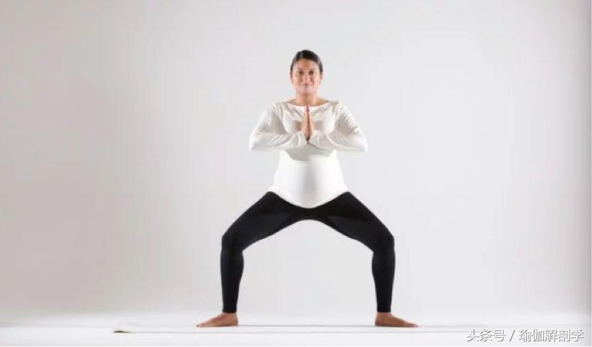 产后骨盆前倾瑜伽动作,缓解孕期骨盆痛的瑜伽动作