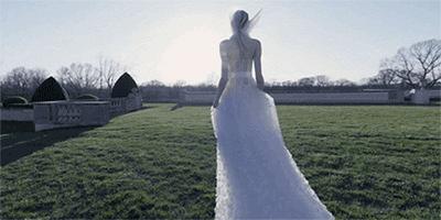 流行穿什么红色婚纱结婚好看,2020最流行的婚礼婚纱款式