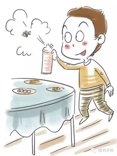 城中花园小区高层住户一晚粘住四五只老鼠?夏天到了,老鼠和蟑螂都飞天了!