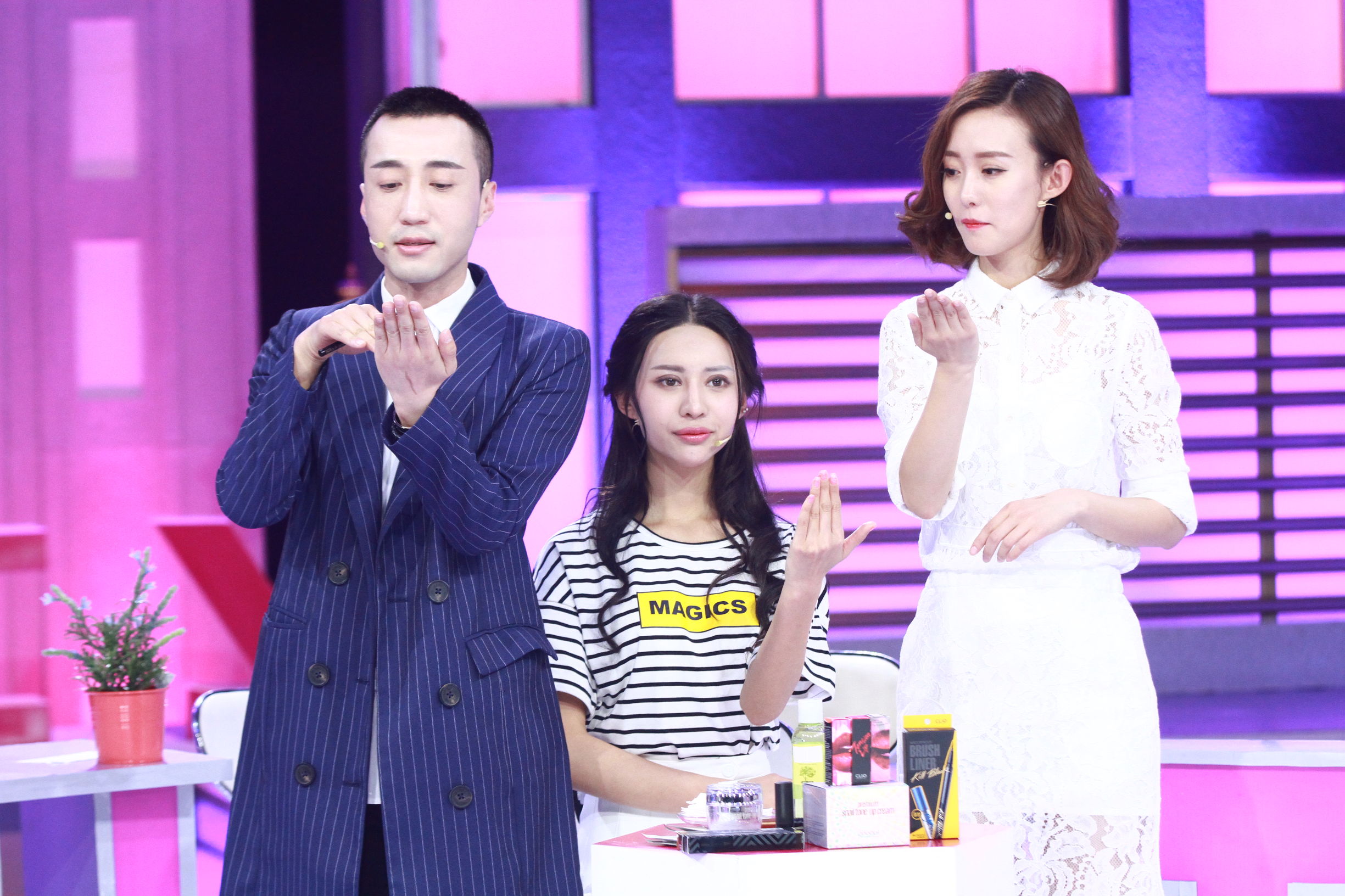 韩国女明星妆,clio珂莱欧眼线