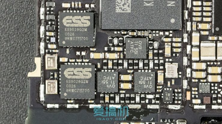 vivoxplay5和旗舰版的区别,vivoxplay5旗舰版价格表