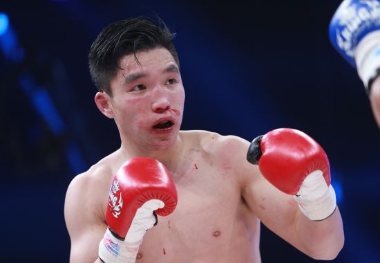 搏击运动员鼻梁骨被打歪了,搏击运动员怎么鼻子都歪的