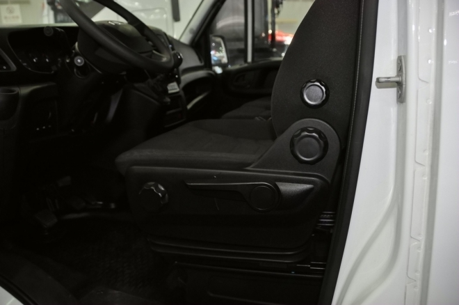 依维柯最新款轻客,依维柯轻客最新款