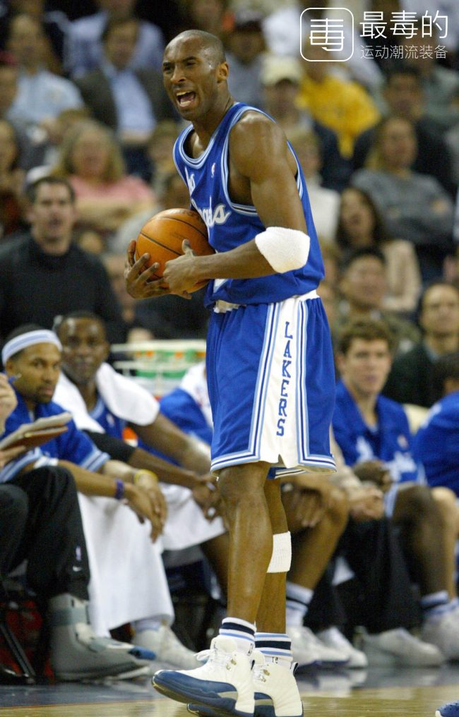 传奇落幕——科比职业生涯赛场球鞋完整回顾