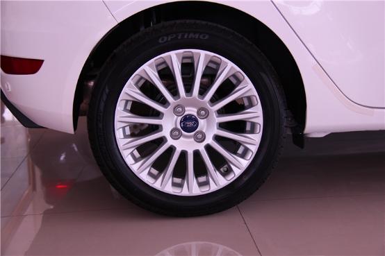 为菜鸟司机（媳妇）买辆二手嘉年华作代步车