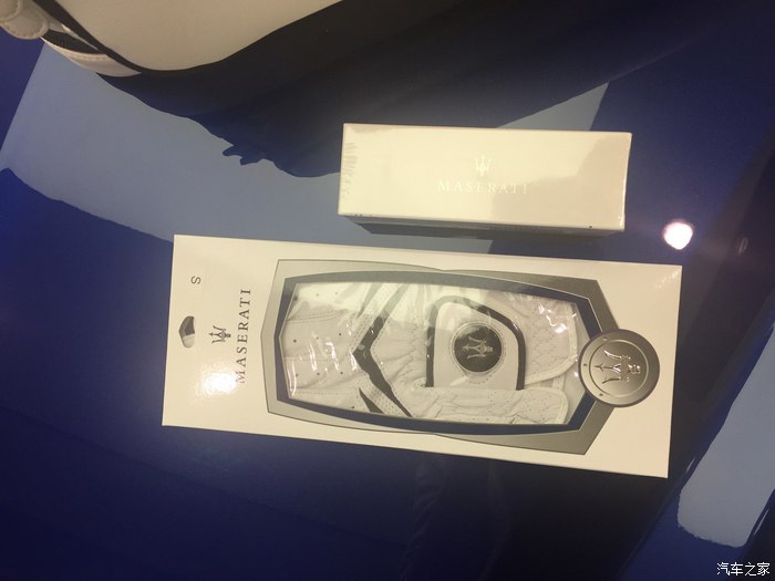 女车主提车兰博基尼,美女提车玛莎拉蒂