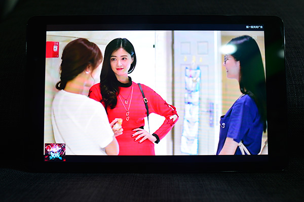 华为平板揽阅m2青春版10寸,华为揽阅m2青春版10.1有耳机孔嘛