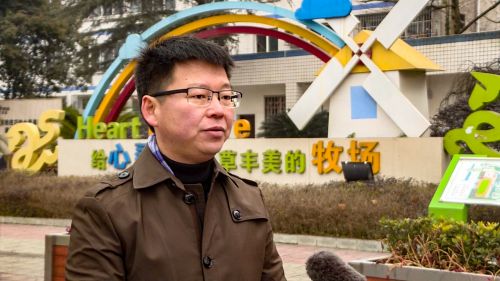 谁说只有巴西足球是从娃娃玩起！双流的这帮足球娃娃，也许就是中国足球的未来！