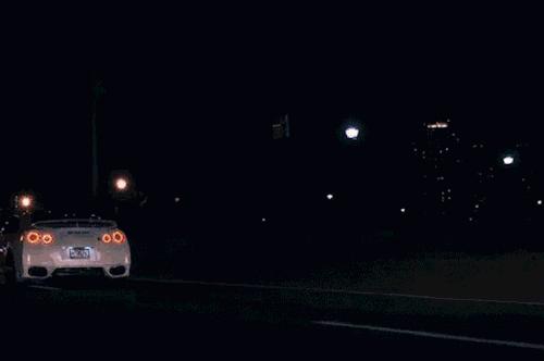 “我说想玩GTR,我妈说给你几万去买鞋吧”