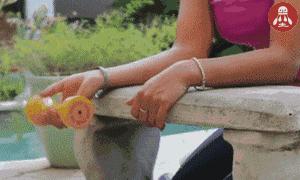 超简单锻炼手臂适合新手,练手臂动作如何不伤手腕