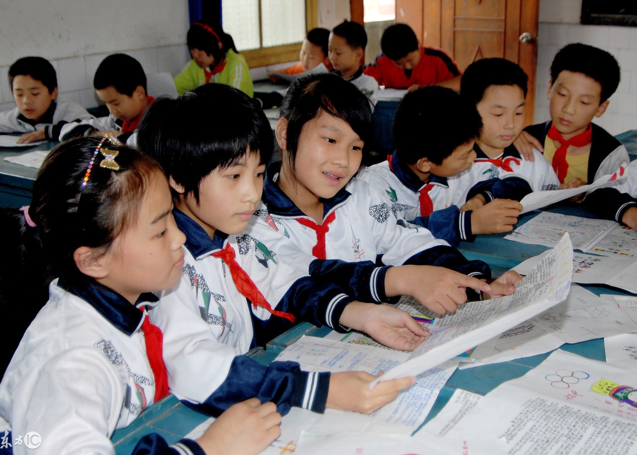 孩子在学校被偷钱了怎么和老师说,学生偷钱老师怎么处理