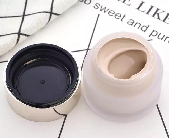 今年最火不脱妆粉底液第一名,2020最火干皮粉底排名