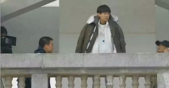 小编已沉迷于“养成系”了，TFboys吴磊刘昊然迪迪们露额头的照片