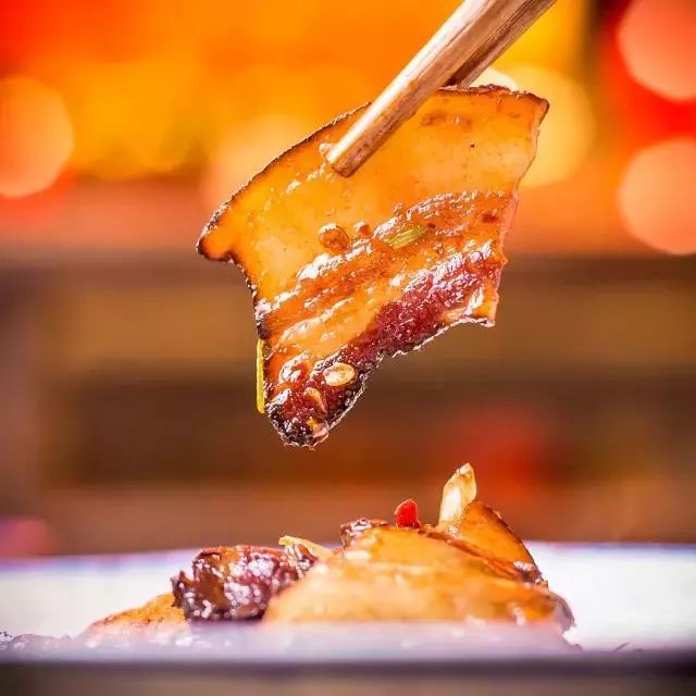 湖南菜馆有什么特色美食,湖南一家饭店