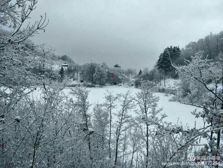 长白山雾凇天池,天池雪霁