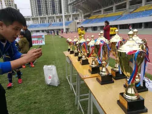 少儿足球中国力量,足球青少年训练海南三亚
