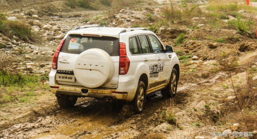 汉兰达陆巡版2024款2.0t实测,汉兰达陆巡版与汉兰达有什么区别