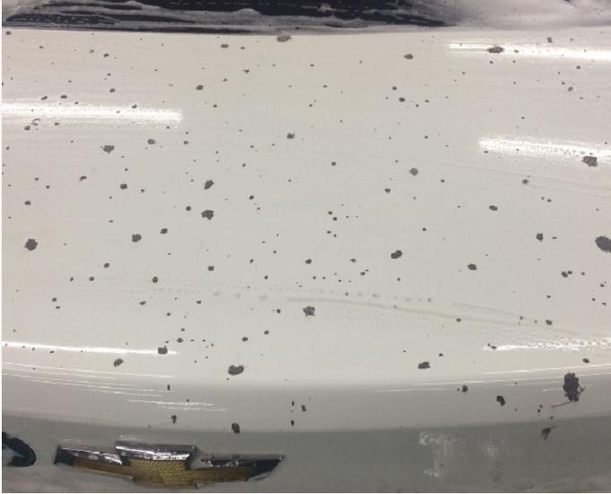 车漆上的水泥怎么消除,车漆上如何清除已凝固的水泥