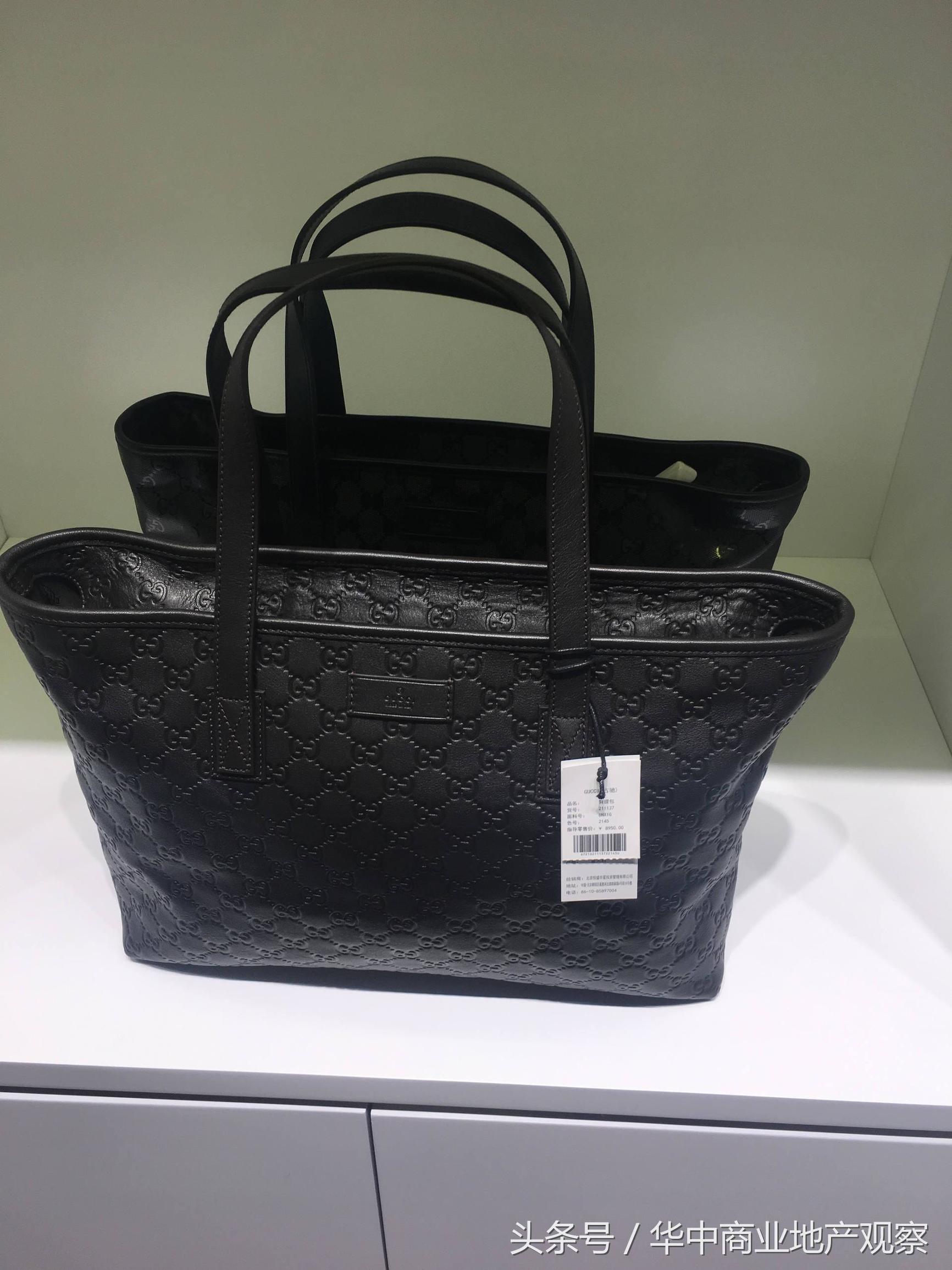 首创奥特莱斯武汉10月,首创奥特莱斯武汉一百元一件