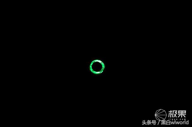 强光家用手电筒远射超亮,照明超远强光手电