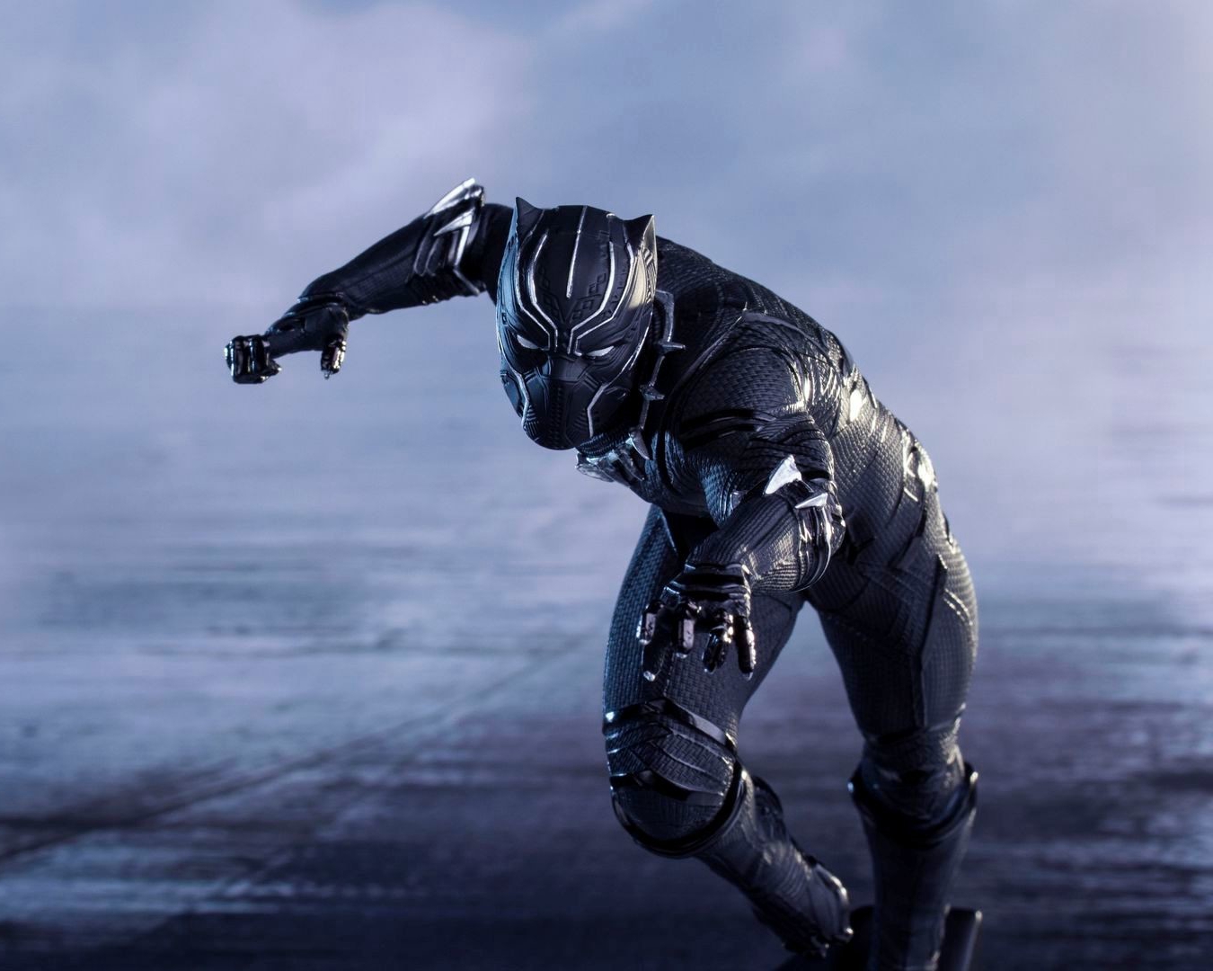 黑豹经典动作双臂交叉原片,黑豹三部经典打斗