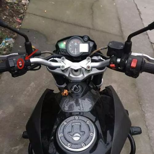 唯一能被骑上长安街的摩托车！外形犹如机械战警，还带运动模式！