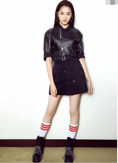 欧阳娜娜与关晓彤同台,欧阳娜娜与关晓彤