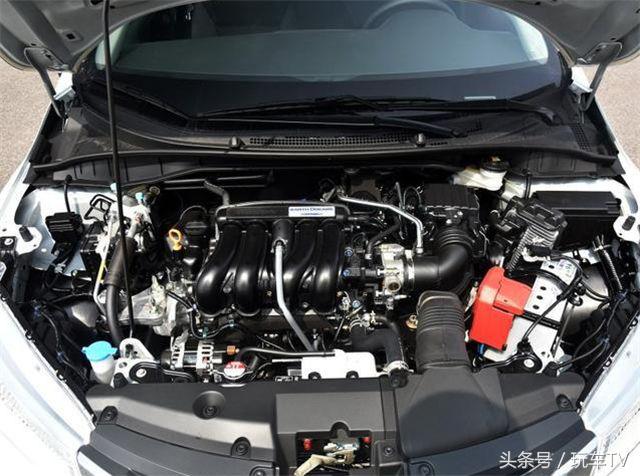 全新飞度中期改款上市,新款三厢飞度