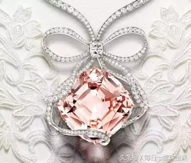 女人过了30这三种首饰不要戴,女人过了30岁必须投资的4样东西