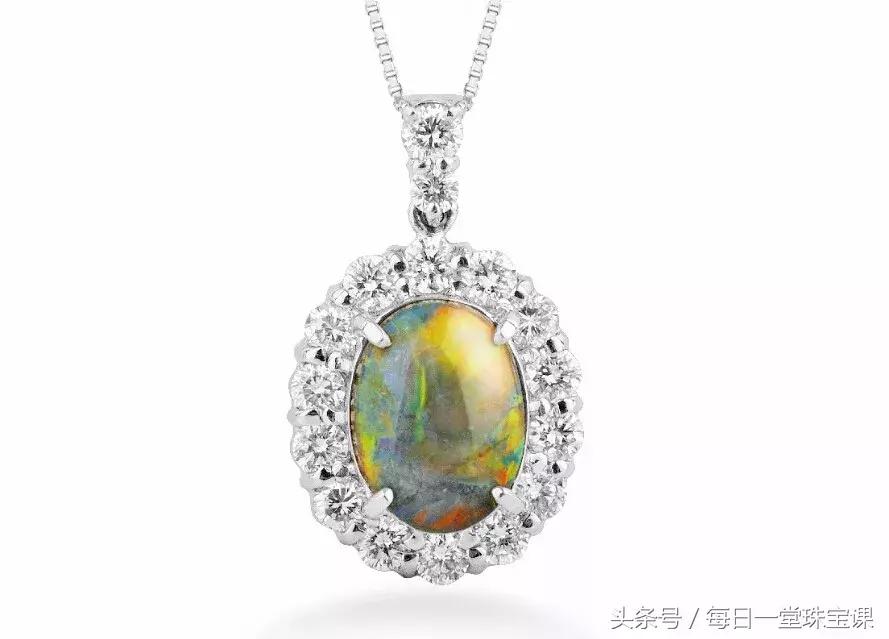 女人过了30这三种首饰不要戴,女人过了30岁必须投资的4样东西