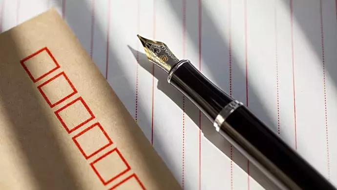 咫尺还是天涯，这位青年医生的文字让我们相信见字如面！