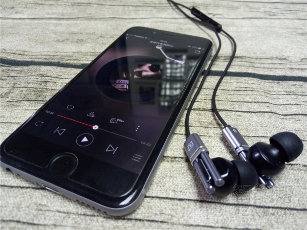 一加耳机对比airpodspro,earpods和原装耳机