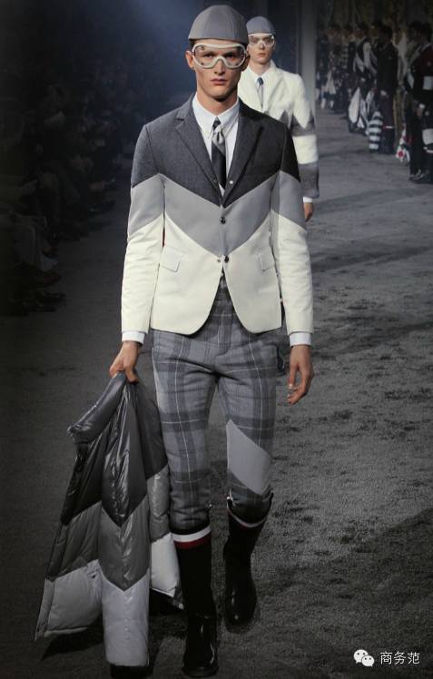 马云穿加拿大鹅牌羽绒服,马云羽绒服moncler