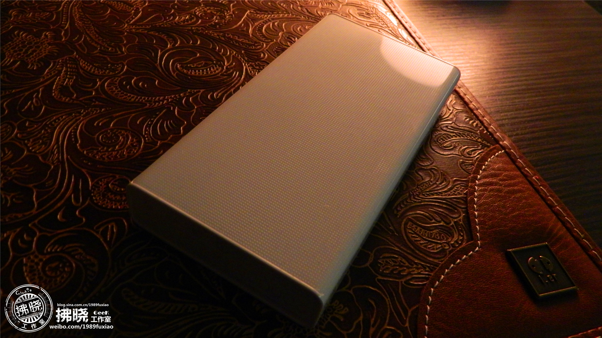 小米移动电源30000快充版测评,小米轻便移动电源推荐